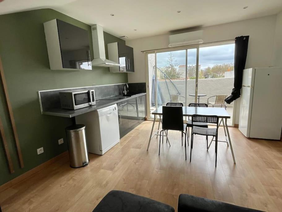 Apartmán Duplex Avec Terrasse Et Parking Perpignan Exteriér fotografie